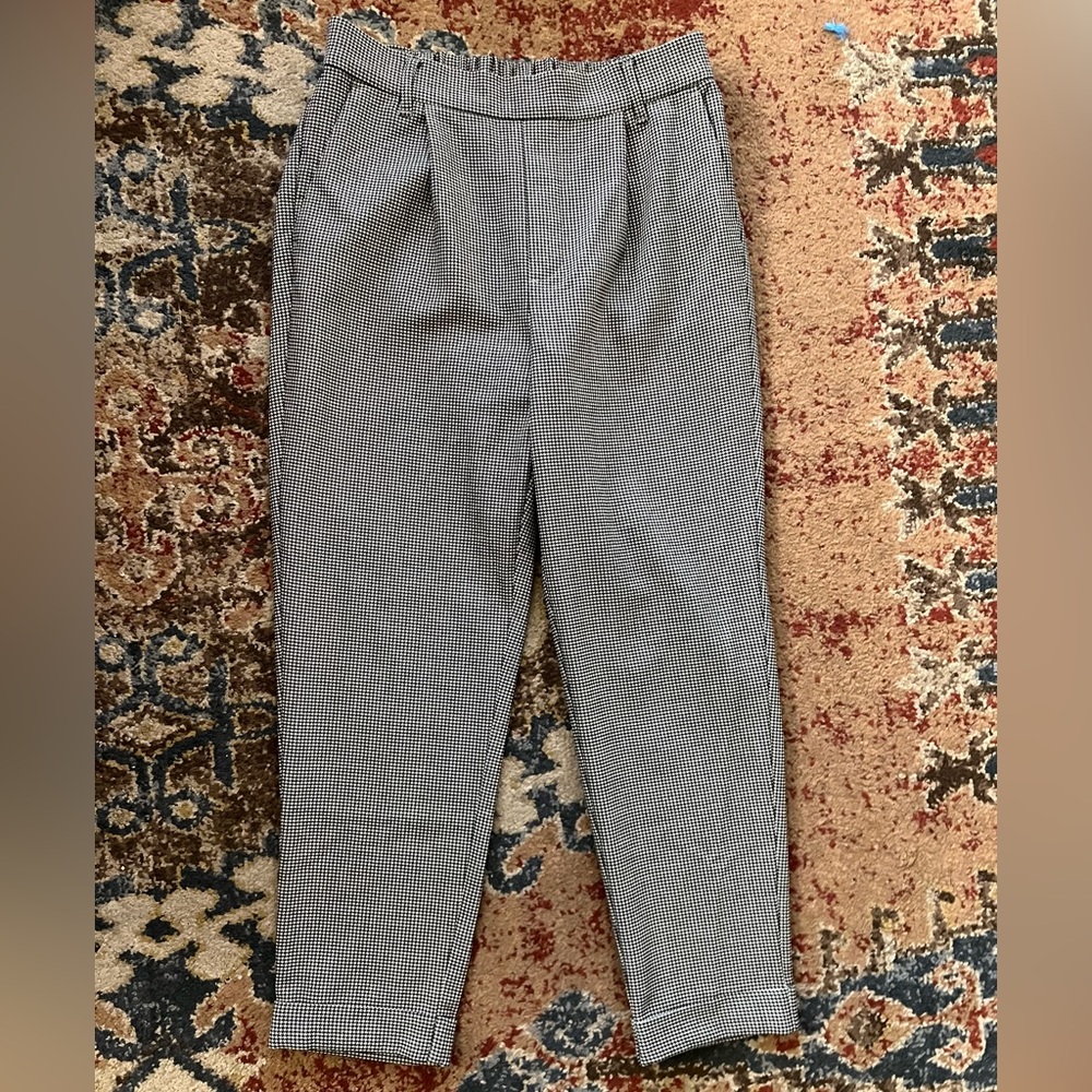 Houndstooth ankle dress pants